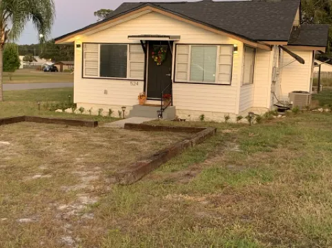 Bungalow Close to Lake Dora, Big House, Fishing, Mt Dora and Downtown Tavares