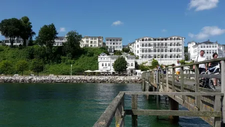 Modern Eingerichtete Ferienwohnung mit Faszinierendem Meerblick!
