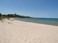 Updated Phase 2 Hideaway Valley Condo Nestled in the Woods Hotels in Little Traverse Township