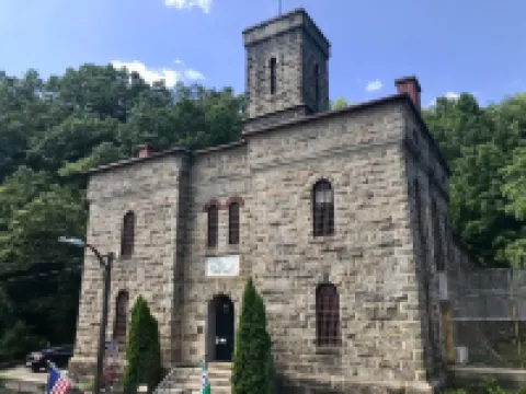 2 Master Bedrooms-Kings