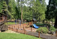 The Cozy Cub: Air Conditioning, Dog Friendly, Pool Table, Private Lakes in Bls