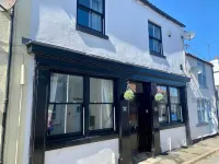 Flamborough Rock House & Cottage - village centre location - sleeps 12 Hotels near North Landing Beach