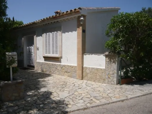 Beautiful, quietly located vacation home in Bon Aire near Alcudia with sea views