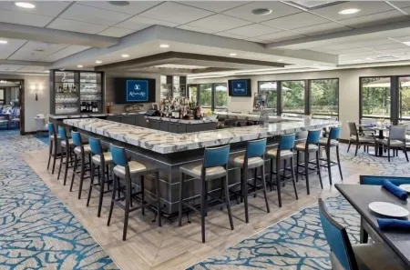 The Poolside Villa- 2Queen Bd, Lake Keowee, Golf,Hike,Waterfalls, Near Clemson,