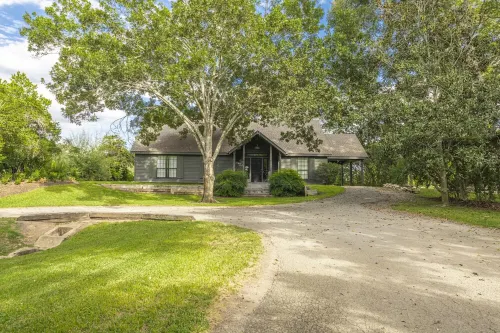 Cozy cottage on the Colorado Hotels in Columbus