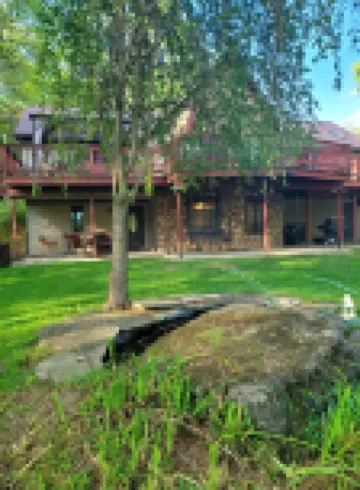 Large 2 Bedroom on Wooded Lot, (Pool-Closed), (Hot Tub-Open) Min to Pennstate