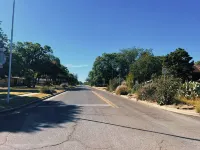 Spacious 6-bedroom house in marvelous Lubbock with AC, WiFi, fitness room