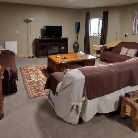 Secluded Mountain Getaway with Million Dollar Views, Pet Friendly