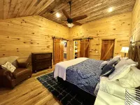 Peaceful guest house just 10 miles from the charming Oxford Square. Hotels near Philadelphia Missionary Church