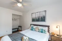 Fun 3 Bedroom Home with Gameroom near Ark!!