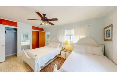 Charming Clearwater Family Home w pool Hotels near DSW Designer Shoe Warehouse