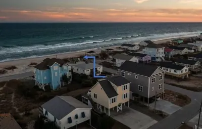 Oceanview - Steps to Beach - King Beds- 5 Star Rated- Luxury Linens