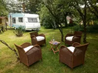 CHARMING CARAVAN IN "SIXTIES" MODE Hotel a Indre-et-Loire
