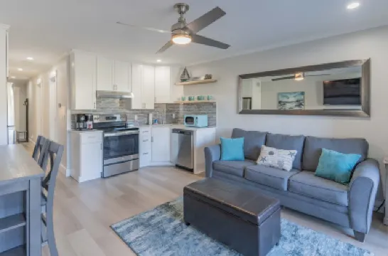 Come Enjoy the Ocean - Ocean Front Resort Newly Renovated Ocean Villa 酒店