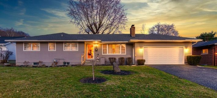 Charming and Spacious 3 Bedroom Home in Lancaster Hotels in Fairfield County
