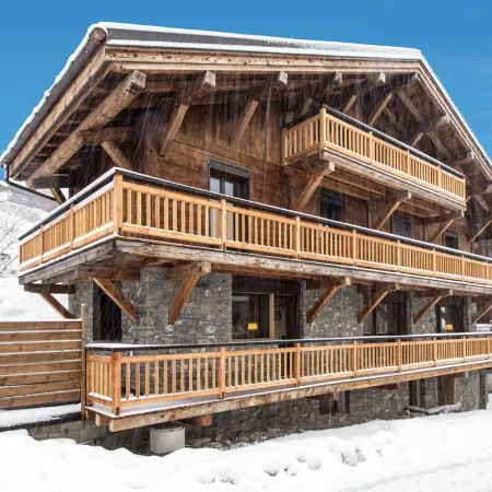 Chalet 15 Persons les Gets Ski Resort 6/8 Bedrooms with Private Bathroom Jacuzzi