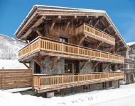 Chalet 15 Persons les Gets Ski Resort 6/8 Bedrooms with Private Bathroom Jacuzzi