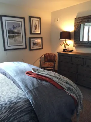 Great Views, Great Location, Newly Renovated & Furnished, Jackson Hole Condo !!  호텔