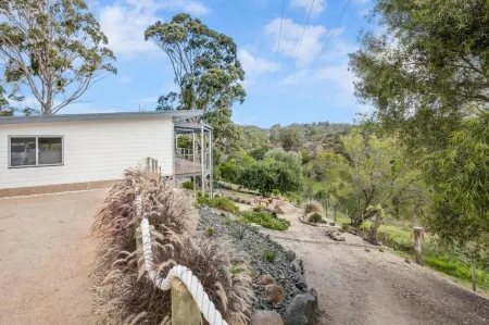 Panoramic views of Chinaman’s Creek Valley Отели в г. Метунг
