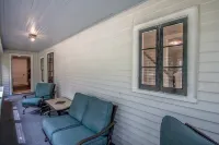 Downtown North Conway Village House