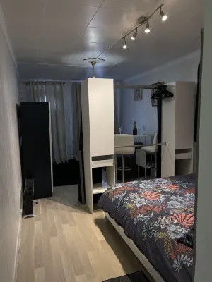 Nice house with a large garden not overlooked Hotels in Montmagny