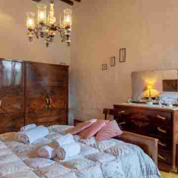 Ancient App. Immersed in History Rooms