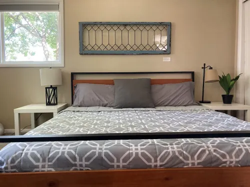 Ground Floor Private Apartment Near Manito Park, Downtown, and Sacred Heart