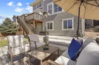 Newly Remodeled Walkout Basement w/ Private Entry, full kitchen, private W/D