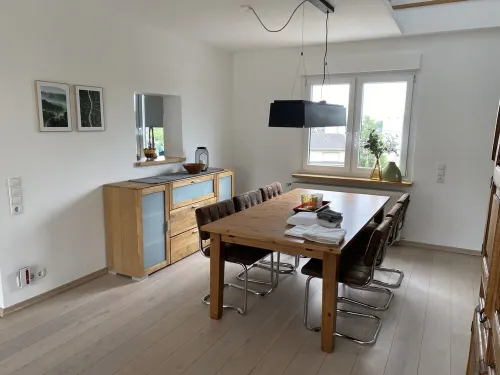 Lichtdurchflutete Ferienwohnung in Bendorf-sayn am Rhein