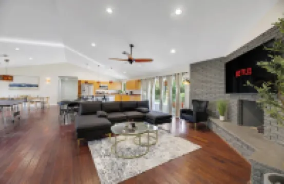 AMAZING VIP VILLA ON ACRE LAND WITH 6 BEDROOMS BIG POOL, OUTDOOR KITCHE ENJOY!