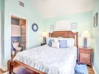 Waterfront Island Escape with Private Plunge Pool Hotels in Duck Key