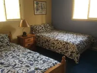 Cozy Tree Like House.  Walk to Market & Rest. Low Rates. 1 Mile to MT Snow.