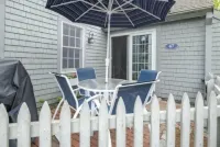 Cape Cod Cottage steps from Private Beach