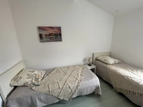 ROYAN PONTAILLAC 30m from the beach, 2nd floor villa, 70m2 Hotels in Royan