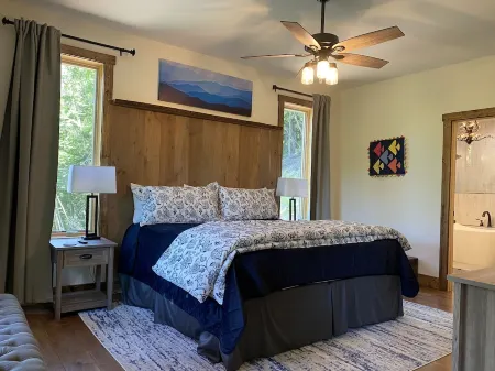 New Home on South Toe River, Pet Friendly