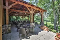 Cozy Lodge with view- Wintergreen Ski Chalet - Walk to slopes & family friendly!