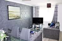 STUNNING 3 bed semi, walking distance to the city centre!