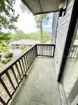 NEW Two Bedroom Lake Getaway! Serene and CLEAN! - Wifi
