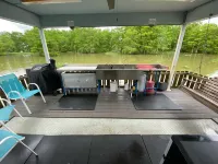 Drive up & park 6 ft from this clean, equipped houseboat in Cypress Cove Marina