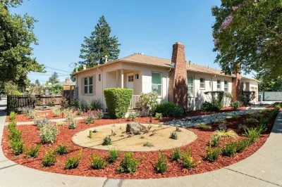 1 Bedroom Home with Home Office
