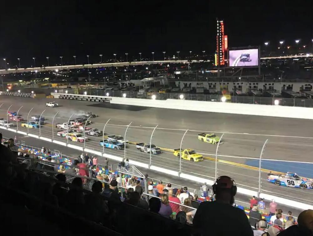 History House of Holly Hill Daytona- 109& up. US History theme. Hotels in Holly Hill