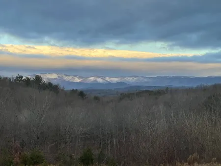 Secluded Romantic Escape near Fairy Stone State Park, Virginia