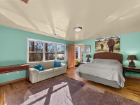 Sleeps 20. Inside Lake Norman State Park; Kayaks, Canoes, Theater, Pool Table Hotels in Fallstown