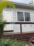 Beachside cabin + solar heated pool @ Spoon Bay