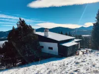Sublime Views-Upper Chalet-180m2 Aux Angles -16Pers on 3300m2-Near the Center Hotels in Les Angles