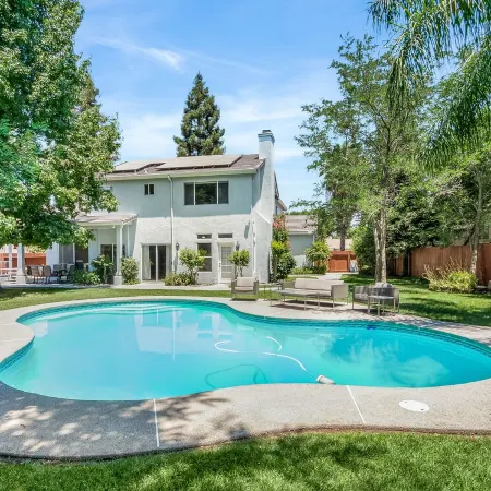 Home oasis with sauna, jacuzzi, pool & heated gazebo!