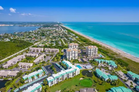 Ocean Village - Beach Condo just a few steps away from the beach 🏖