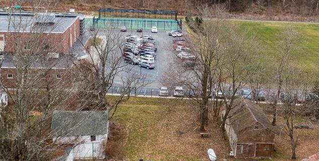 Beautifully Restored 6BR in the heart of Windham Hotels in Windham