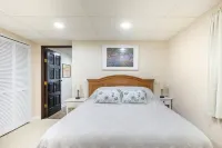 Kenilworth Lake's French Cottage
