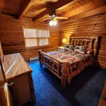 Private 100 Acre Wilderness Haven 2 minutes from the Grove City Premium Outlets
